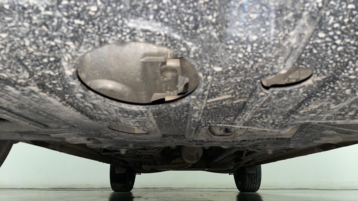 Used 2023 Hyundai Alcazar Prestige 7 STR 1.5 Diesel Diesel Manual extra FRONT LEFT UNDERBODY VIEW