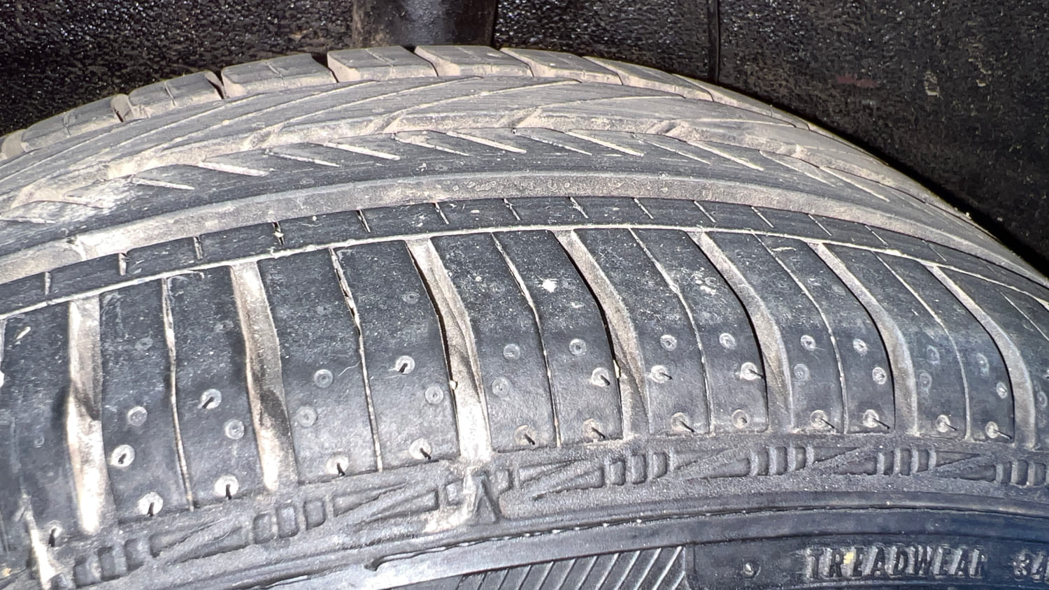 Used 2021 Hyundai Grand i10 Nios Sportz 1.2 Kappa VTVT Petrol Manual tyres RIGHT REAR TYRE TREAD VIEW