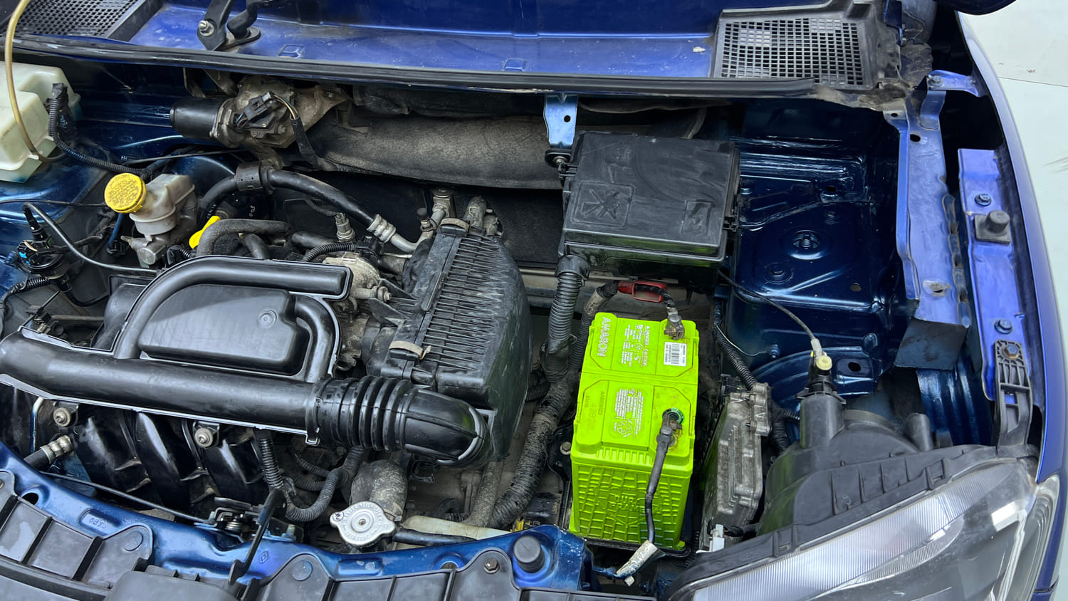 Used 2018 Renault Kwid CLIMBER 1.0 AMT Petrol Automatic engine ENGINE LEFT SIDE VIEW