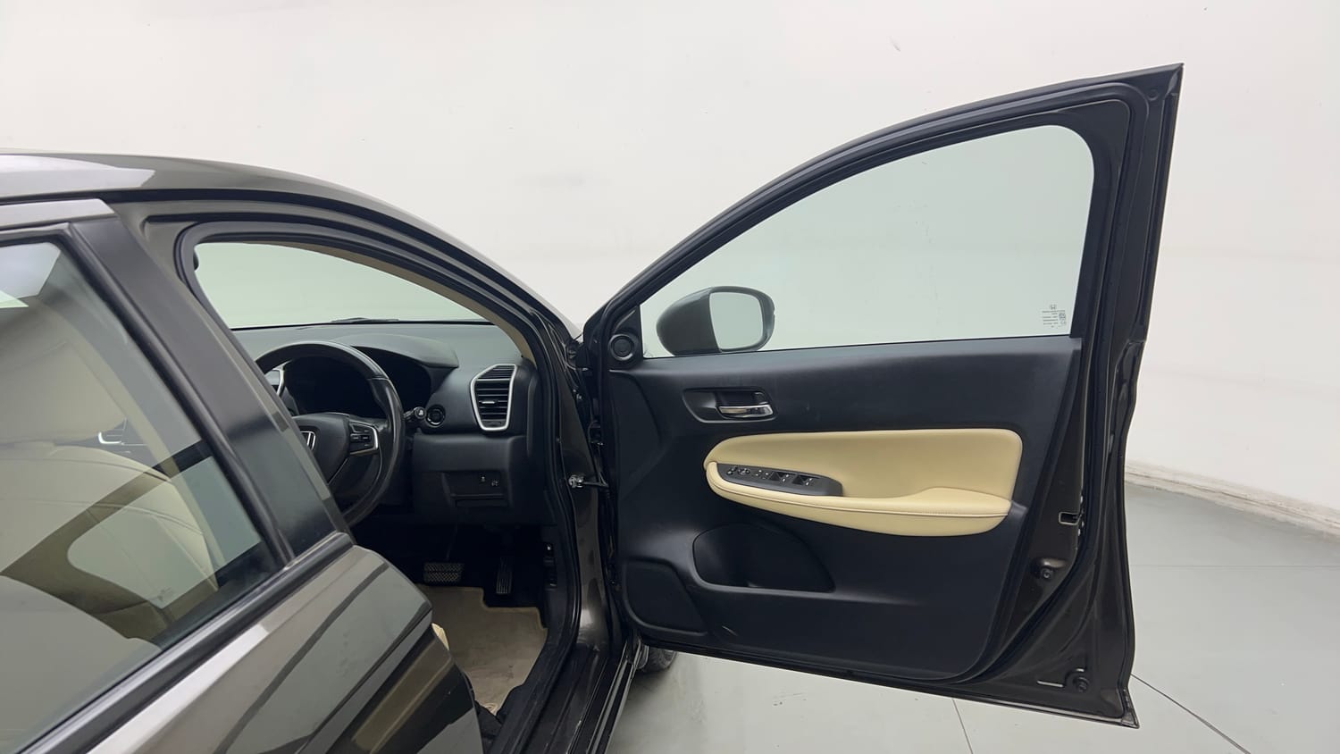 Used 2021 Honda City ZX CVT Petrol Petrol Automatic interior RIGHT FRONT DOOR OPEN VIEW