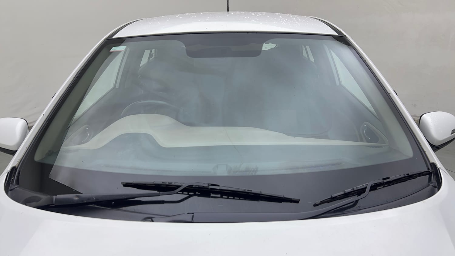 Used 2019 Hyundai Elite i20 Asta 1.2 (O) Petrol Manual exterior FRONT WINDSHIELD VIEW