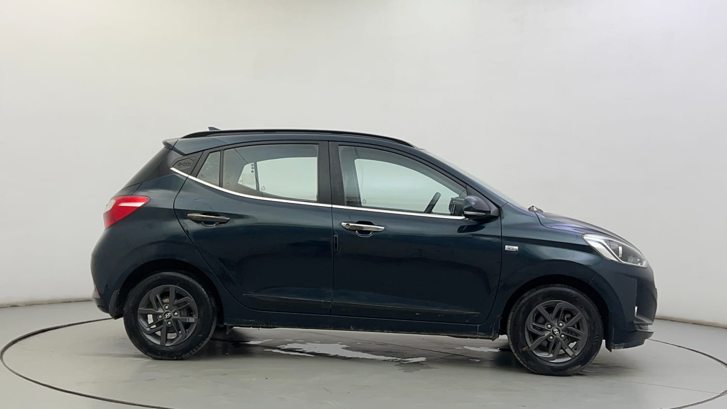 Used 2021 Hyundai Grand i10 Nios Sportz AMT 1.2 Kappa VTVT Petrol Automatic exterior RIGHT SIDE VIEW