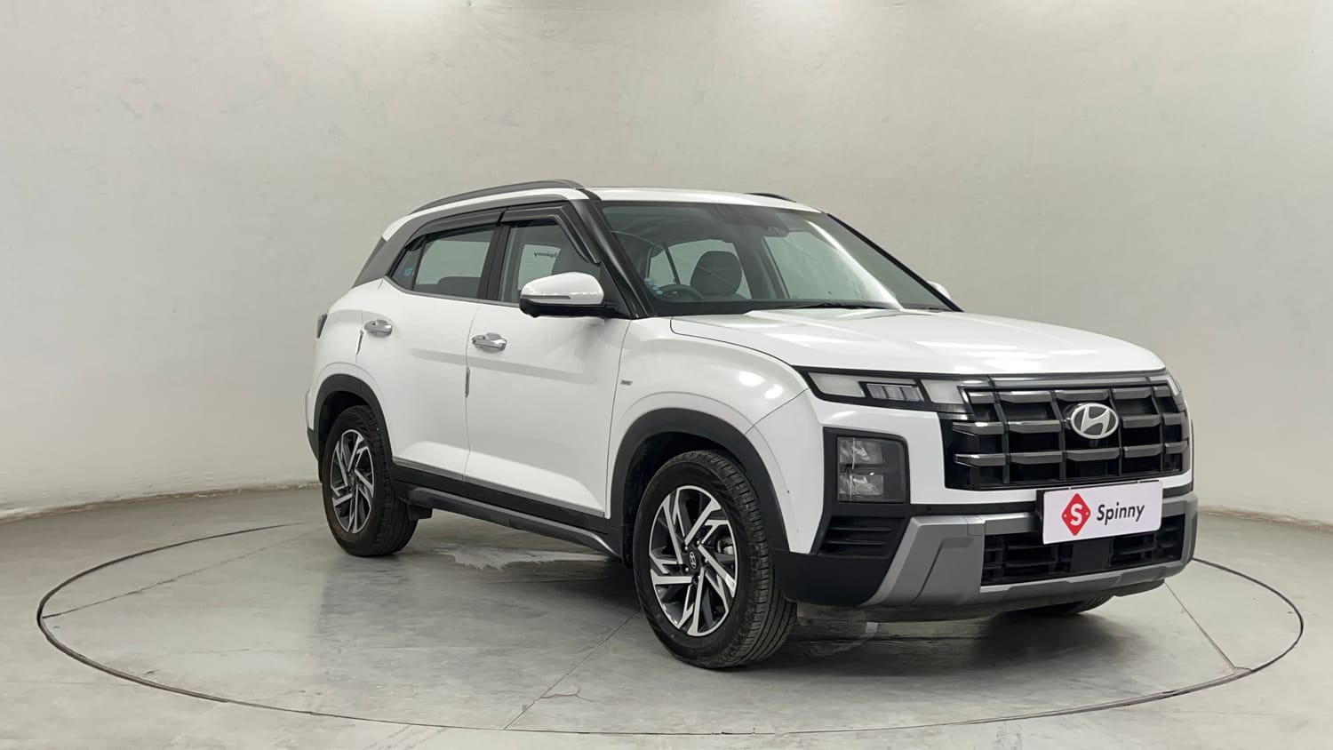 Used 2024 Hyundai Creta 1.5 MPi Petrol IVT SX(O) Petrol Automatic exterior RIGHT FRONT CORNER VIEW