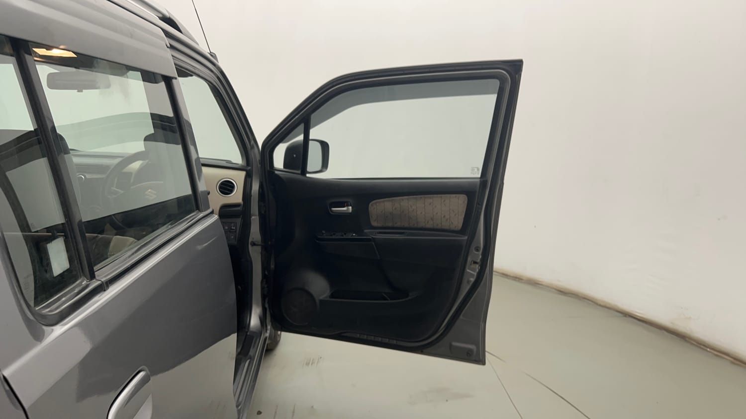 Used 2018 Maruti Suzuki Wagon R VXI Petrol Manual interior RIGHT FRONT DOOR OPEN VIEW