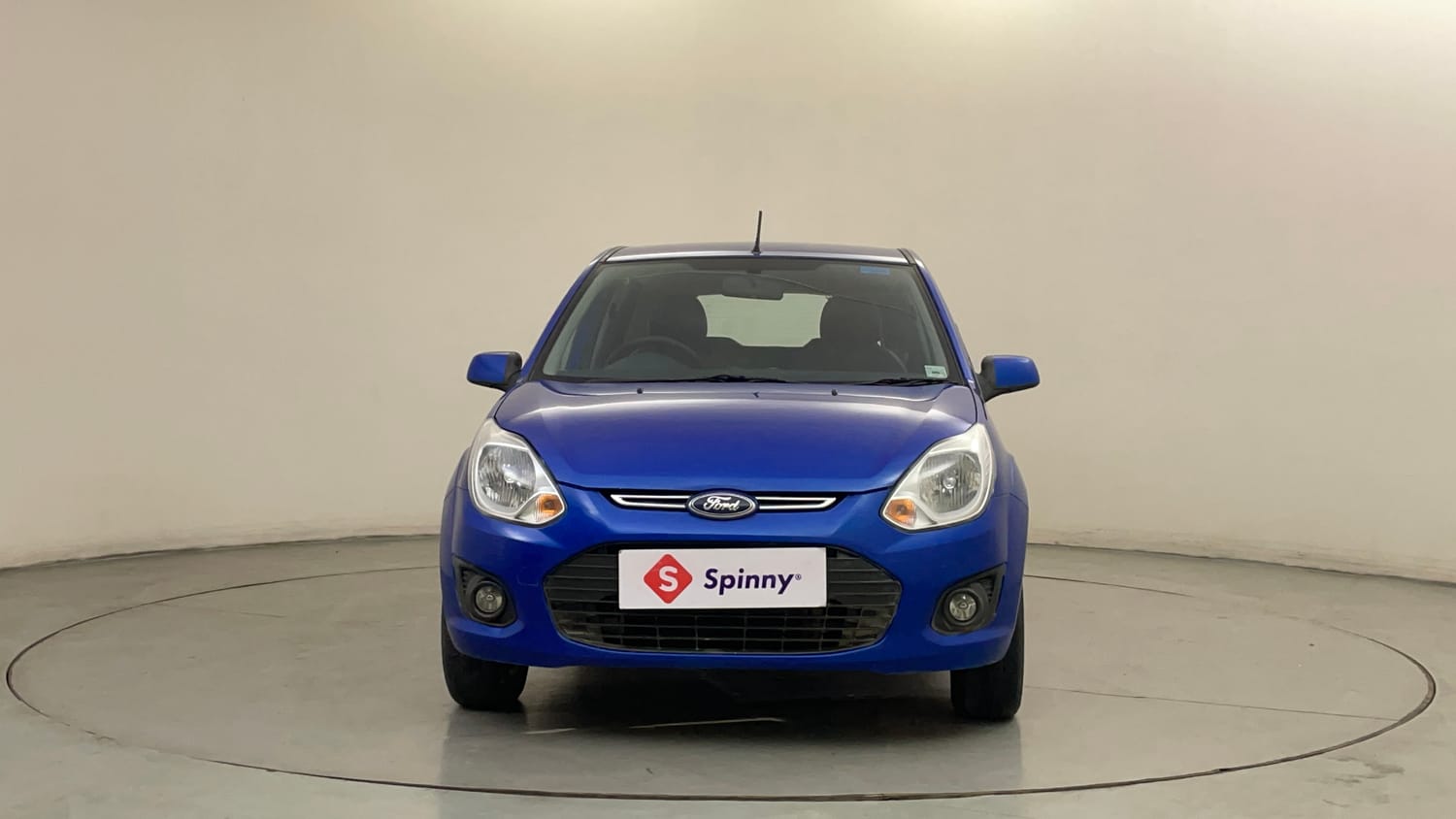 Used 2013 Ford Figo Duratec Petrol Titanium 1.2 Petrol Manual exterior FRONT VIEW