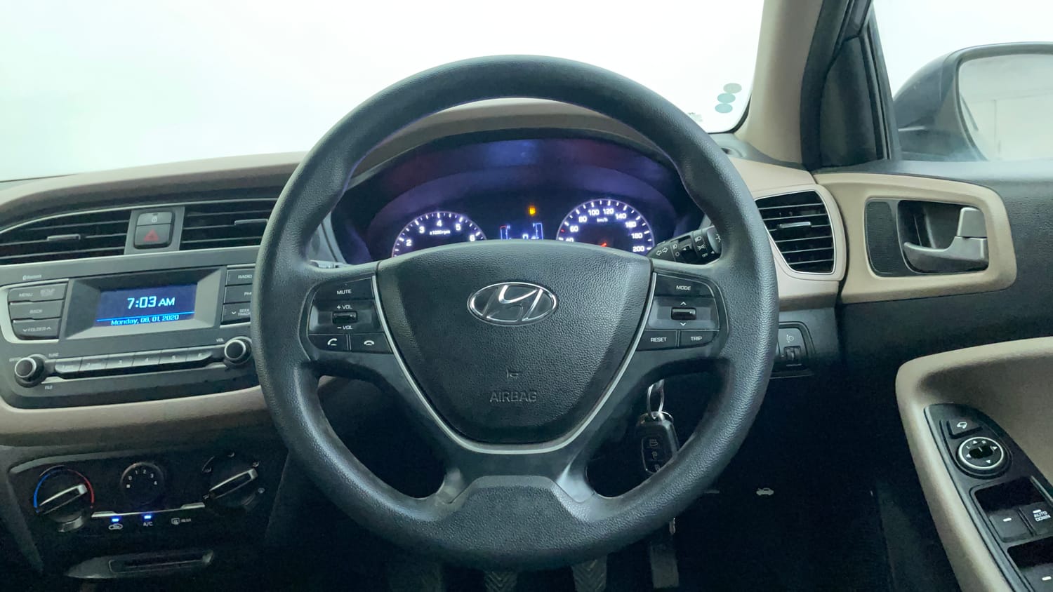 Used 2018 Hyundai Elite i20 Sportz 1.2 Petrol Manual interior STEERING VIEW