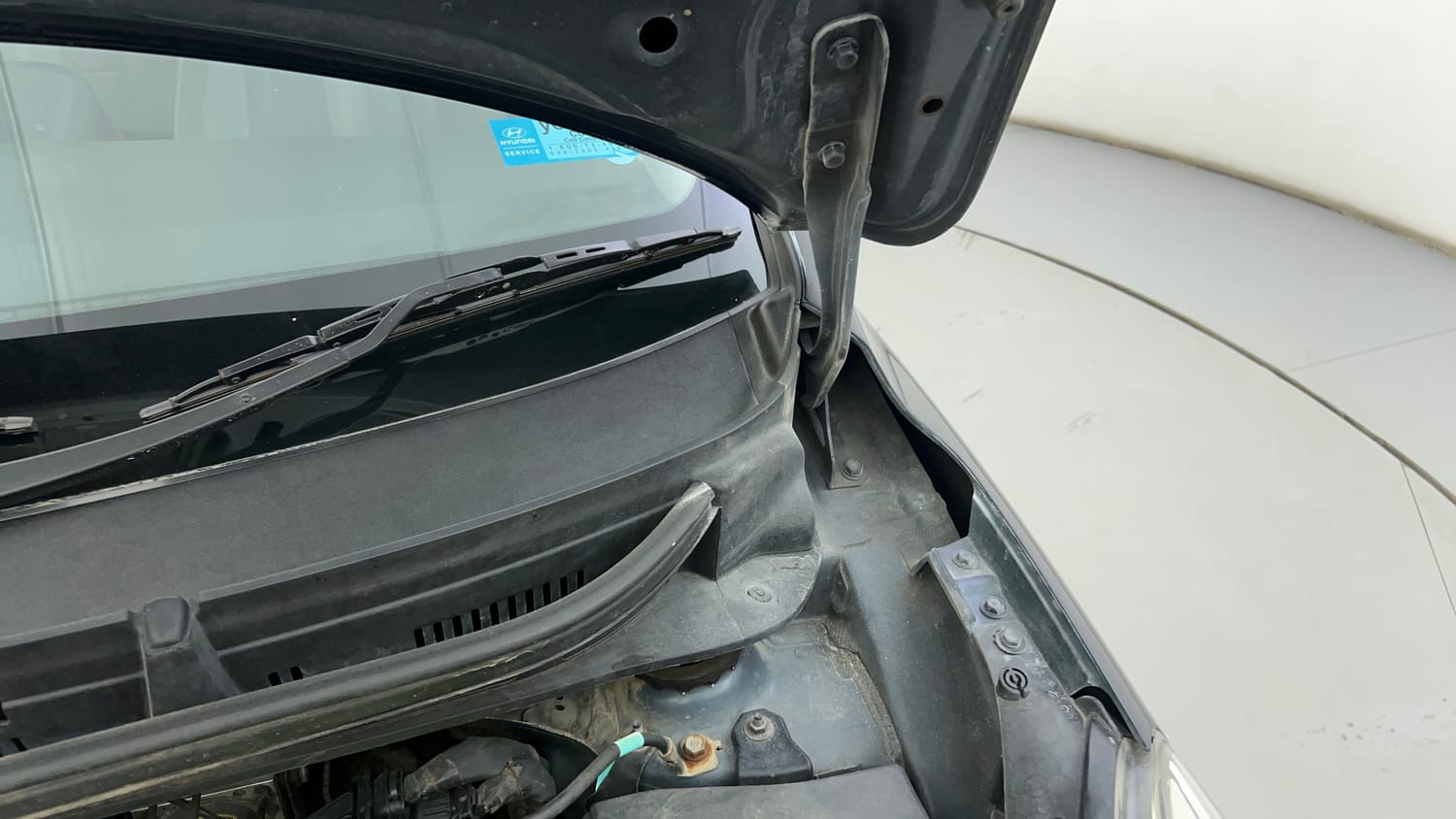 Used 2021 Hyundai Grand i10 Nios Sportz AMT 1.2 Kappa VTVT Petrol Automatic engine ENGINE LEFT SIDE HINGE & APRON VIEW