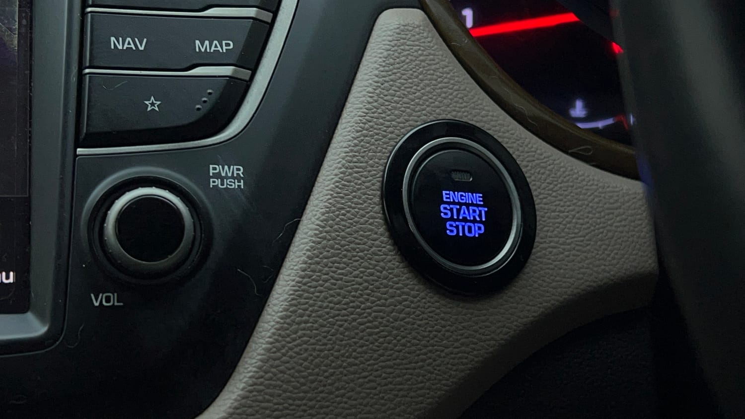Used 2019 Hyundai Elite i20 Asta 1.2 (O) Petrol Manual top_features Keyless start