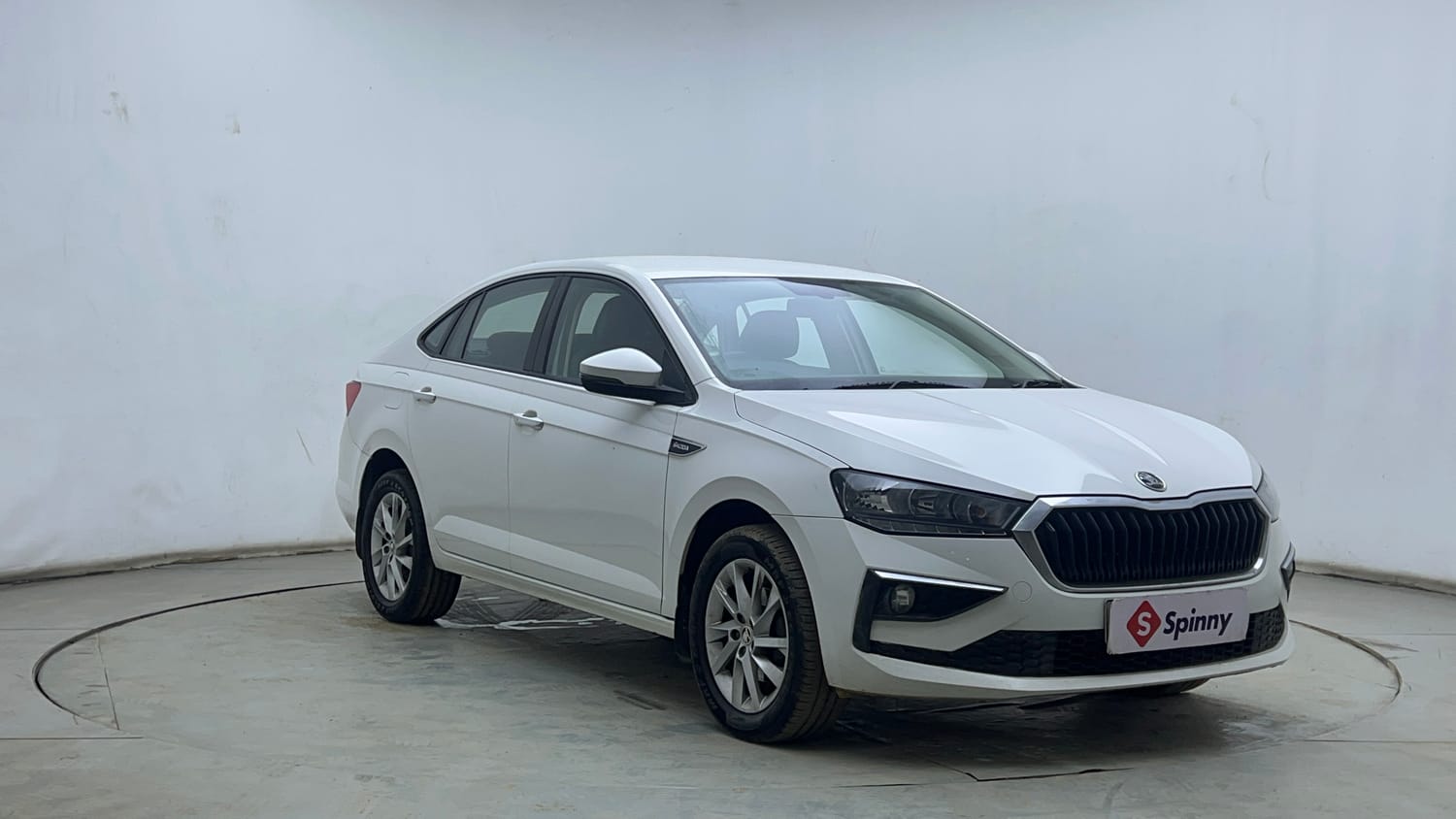 Used 2023 Skoda Slavia Ambition 1.0L TSI AT Petrol Automatic exterior RIGHT FRONT CORNER VIEW