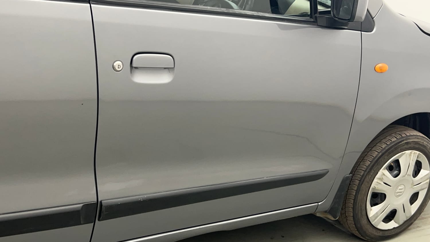 Used 2018 Maruti Suzuki Wagon R VXI Petrol Manual dents MINOR DENT