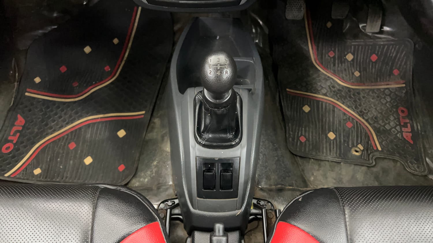 Used 2018 Maruti Suzuki Alto 800 LXi Petrol Manual interior GEAR  KNOB VIEW