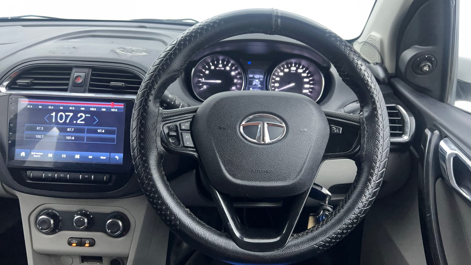 Used 2019 Tata Tiago Revotron XZ Petrol Manual interior STEERING VIEW