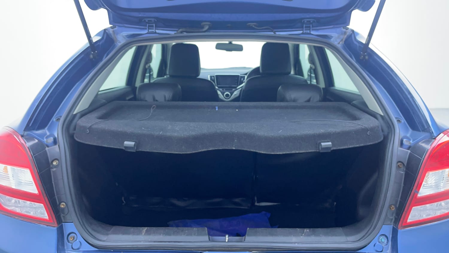 Used 2017 Maruti Suzuki Baleno RS 1.0 Petrol Manual interior DICKY INSIDE VIEW