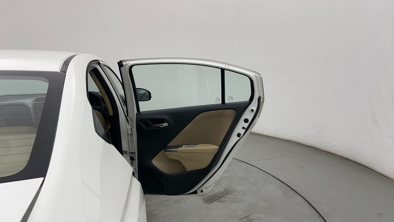 Used 2014 Honda City V Petrol Manual interior RIGHT REAR DOOR OPEN VIEW