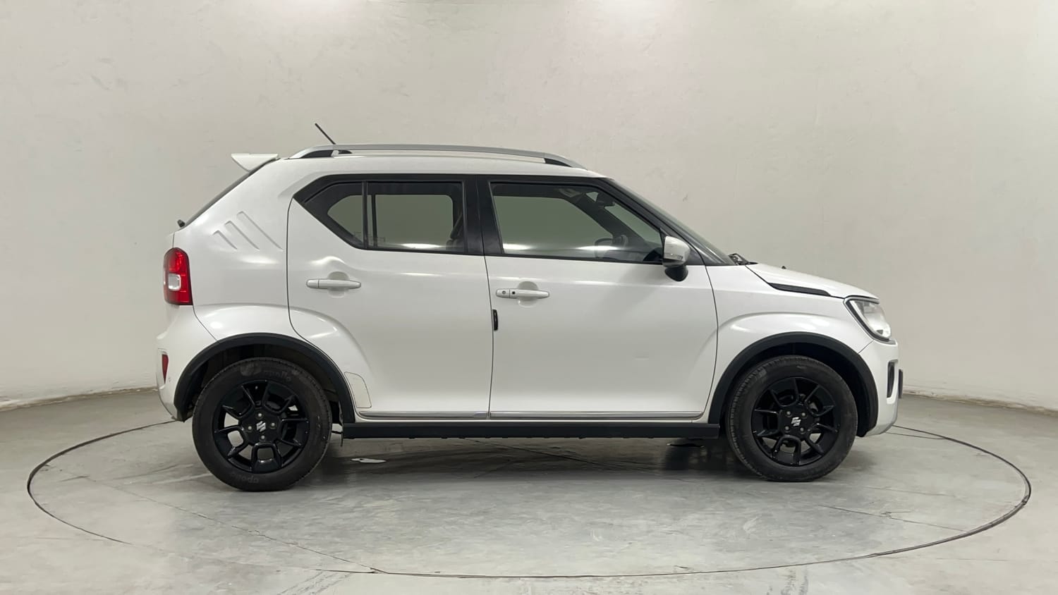 Used 2022 Maruti Suzuki Ignis Zeta 1.2 MT Petrol Manual exterior RIGHT SIDE VIEW