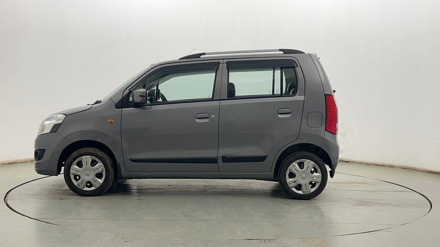 Used 2018 Maruti Suzuki Wagon R VXI Petrol Manual exterior LEFT SIDE VIEW
