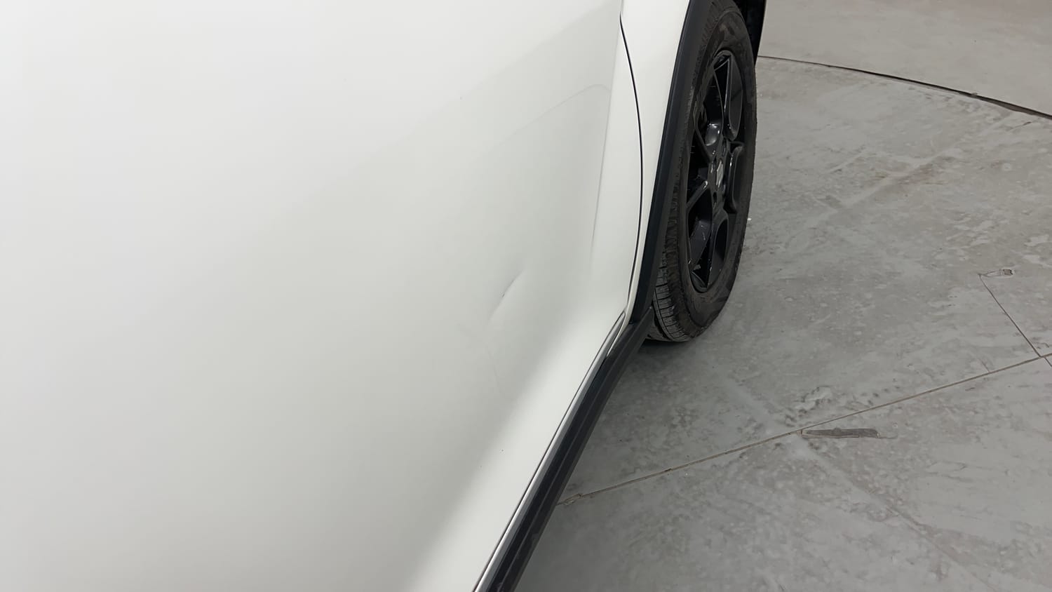 Used 2022 Maruti Suzuki Ignis Zeta 1.2 MT Petrol Manual dents MINOR SCRATCH