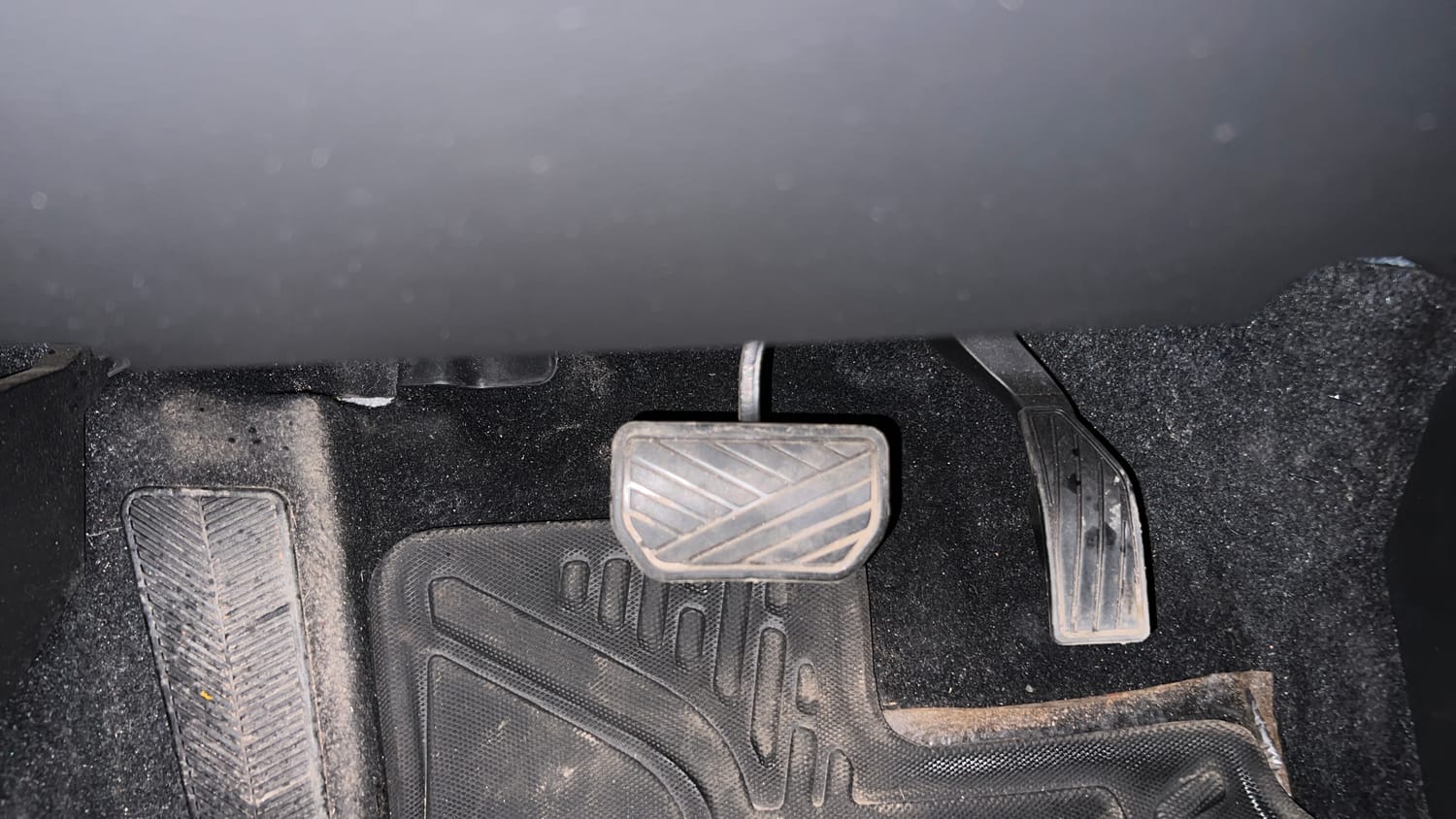 Used 2025 Maruti Suzuki Brezza Vxi AT Petrol Automatic interior PEDALS VIEW