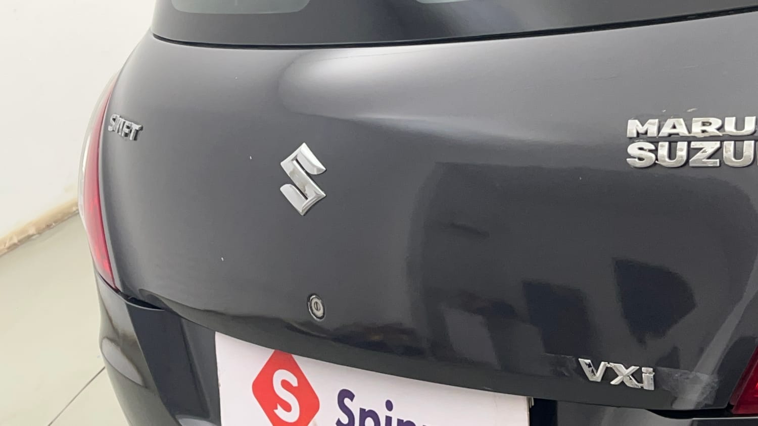 Used 2016 Maruti Suzuki Swift VXi Petrol Manual dents MINOR SCRATCH
