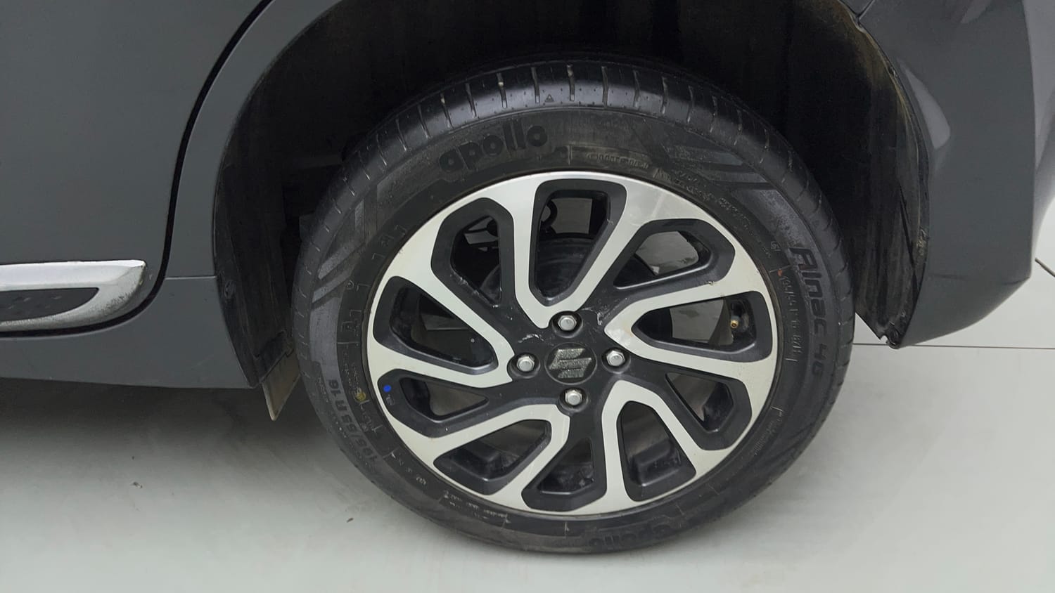 Used 2023 Maruti Suzuki Baleno Alpha MT Petrol Manual tyres LEFT REAR TYRE RIM VIEW