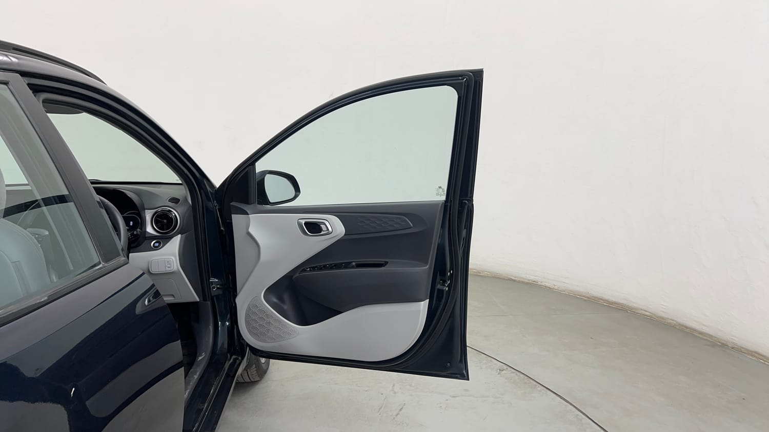 Used 2022 Hyundai Grand i10 Nios Asta AMT 1.2 Kappa VTVT Petrol Automatic interior RIGHT FRONT DOOR OPEN VIEW