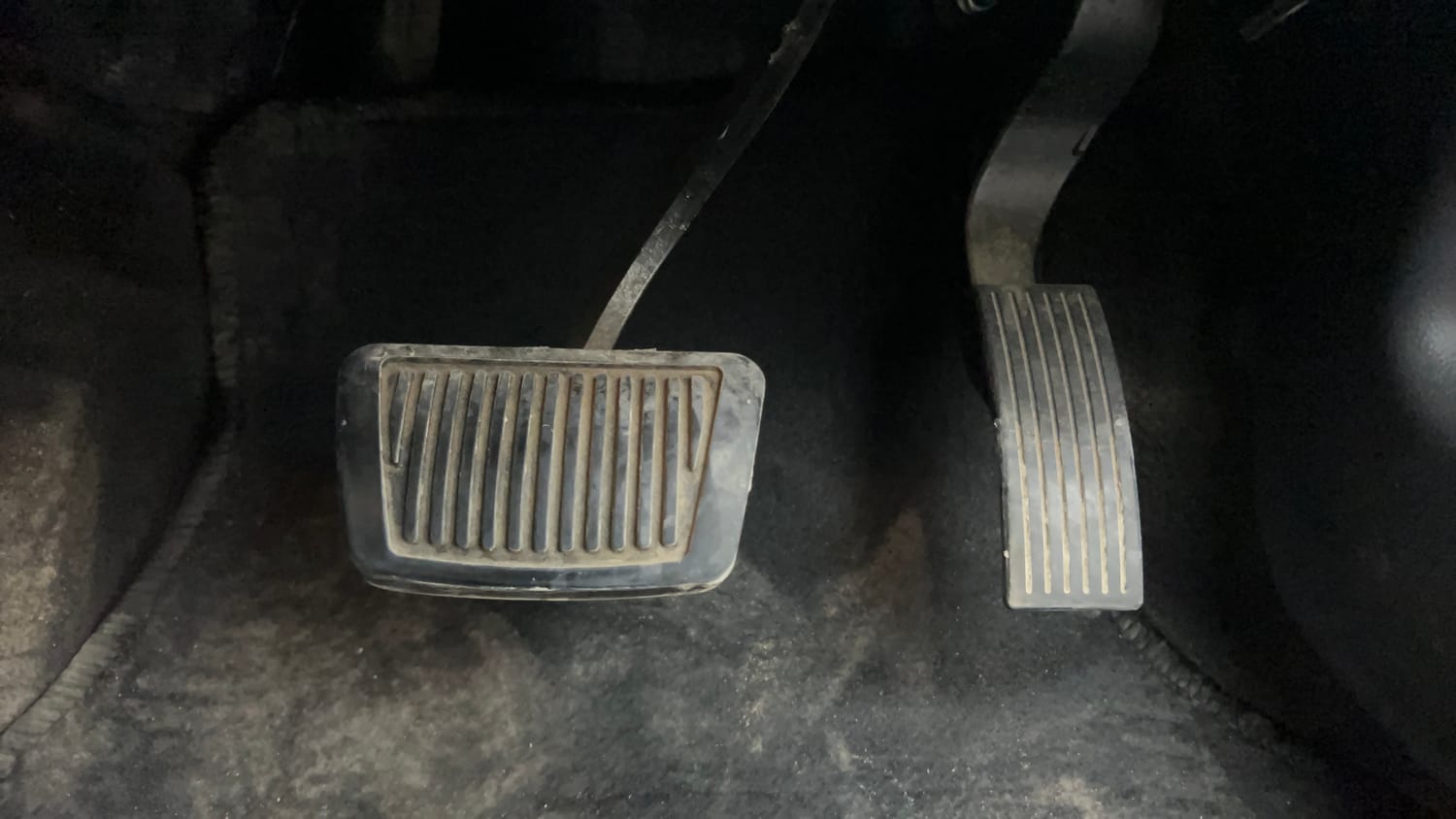 Used 2021 Hyundai Grand i10 Nios Sportz AMT 1.2 Kappa VTVT Petrol Automatic interior PEDALS VIEW