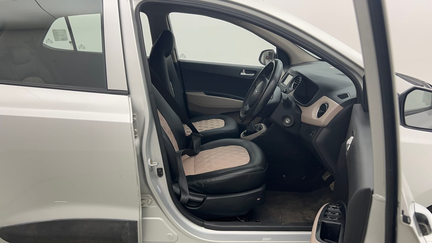 Used 2017 Hyundai Grand i10 Sportz 1.2 Kappa VTVT Petrol Manual interior RIGHT SIDE FRONT DOOR CABIN VIEW