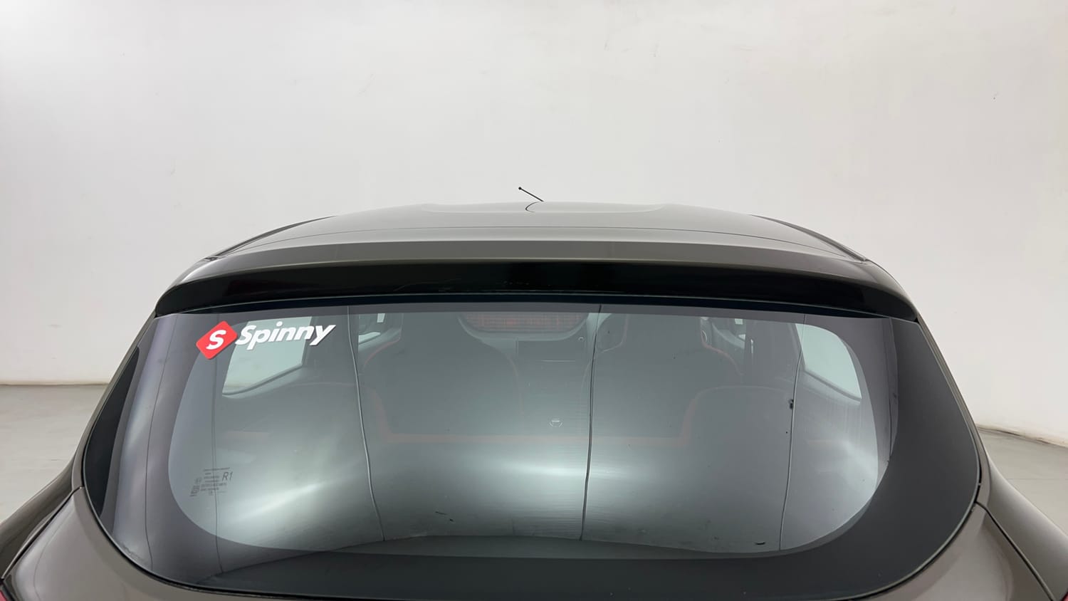 Used 2022 Renault Kwid RXT 0.8 Petrol Manual exterior BACK WINDSHIELD VIEW