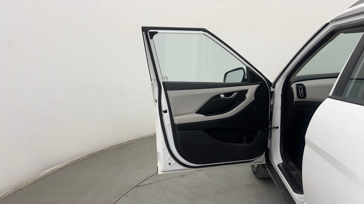 Used 2023 Hyundai Creta SX 1.5 Petrol Petrol Manual interior LEFT FRONT DOOR OPEN VIEW