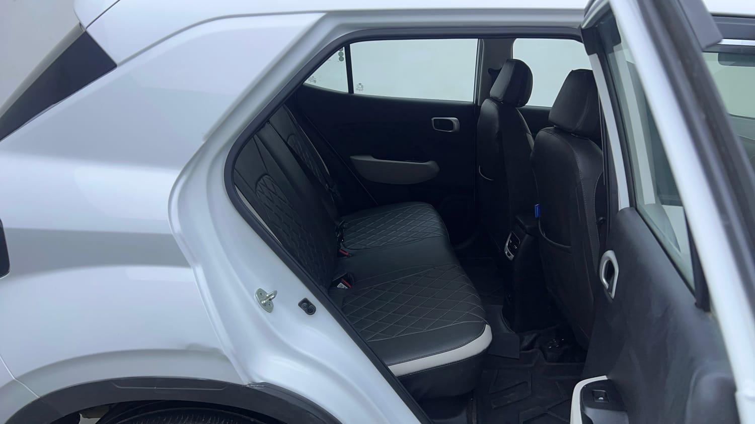Used 2024 Hyundai Venue S (O) 1.0 Turbo DCT Petrol Automatic interior RIGHT REAR DOOR OPEN VIEW