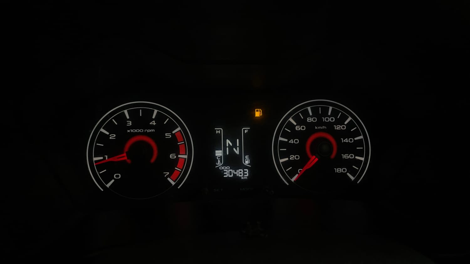 Used 2016 Mahindra KUV100 K4 6 STR Petrol Manual interior CLUSTERMETER VIEW