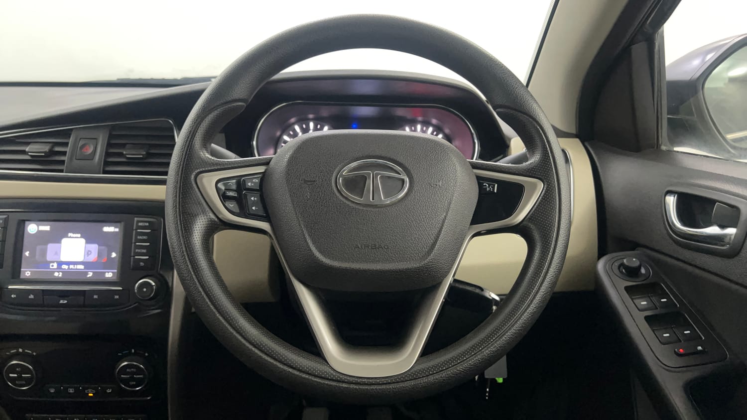 Used 2015 Tata Zest XT Petrol Petrol Manual interior STEERING VIEW