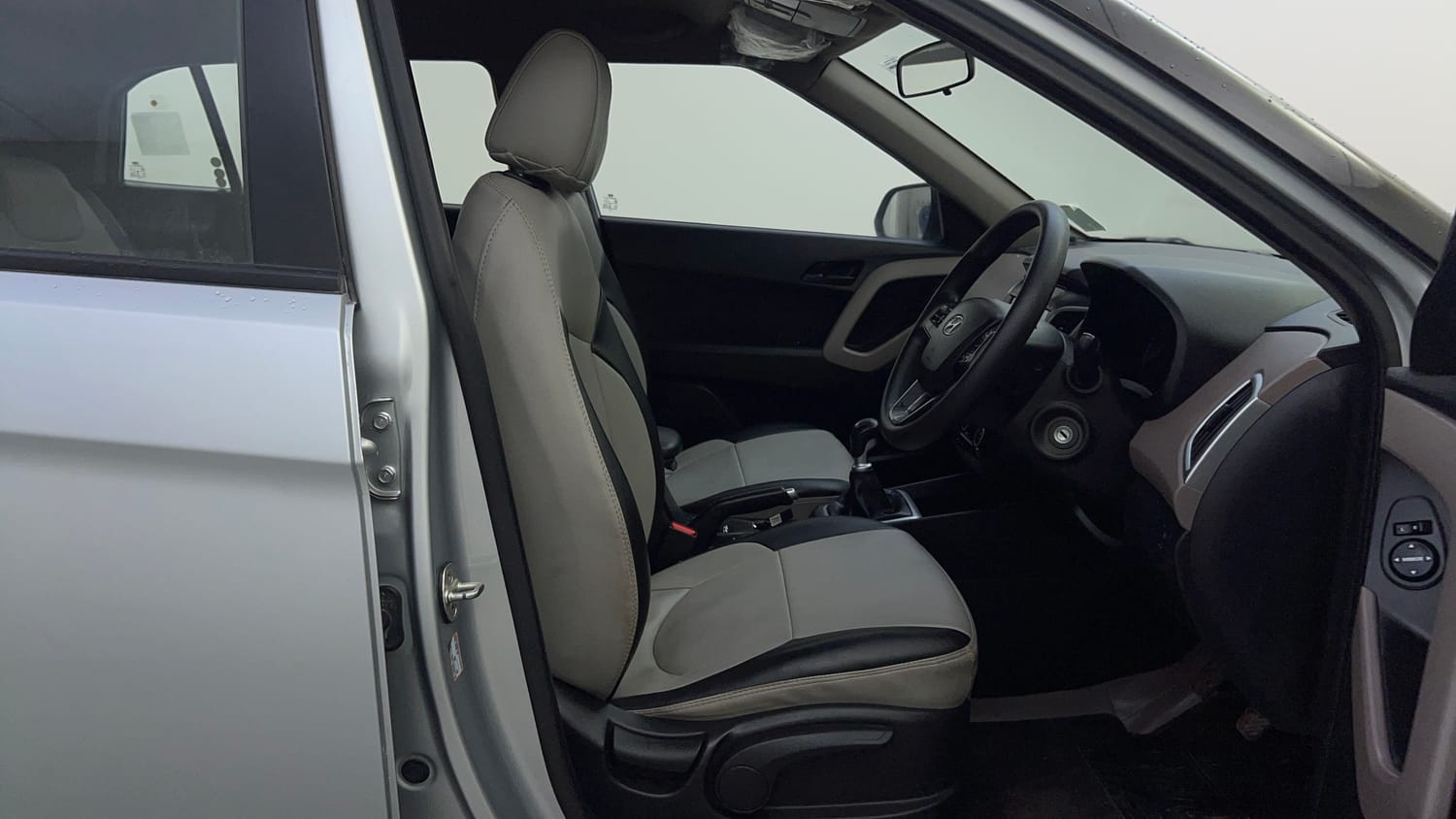 Used 2019 Hyundai Creta E Plus 1.6 Petrol Petrol Manual interior RIGHT SIDE FRONT DOOR CABIN VIEW