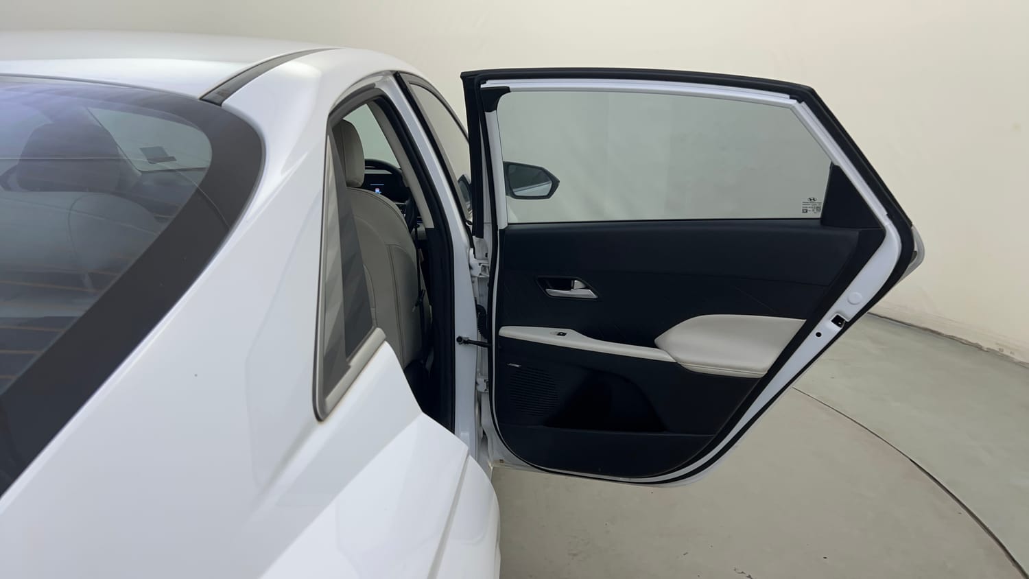 Used 2024 Hyundai Verna SX (O)1.5 Petrol MT Petrol Manual interior RIGHT REAR DOOR OPEN VIEW