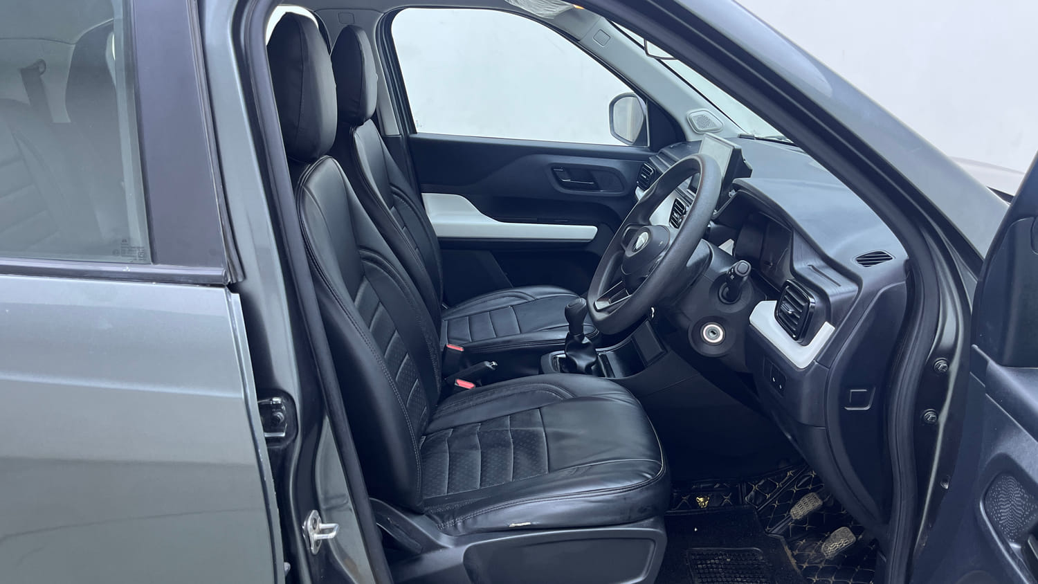 Used 2024 Tata Punch Pure MT Petrol Manual interior RIGHT SIDE FRONT DOOR CABIN VIEW