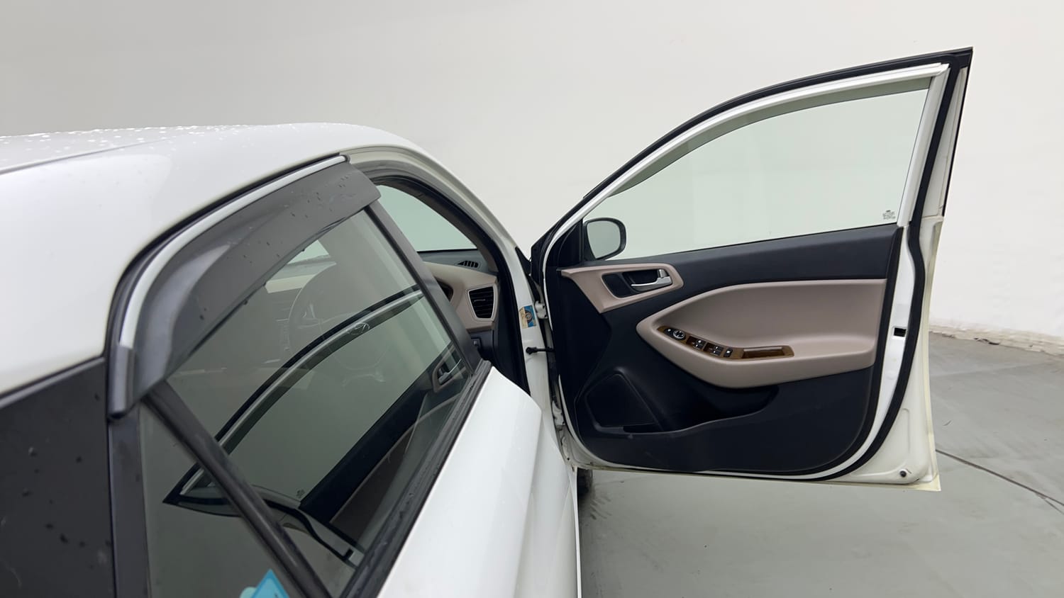 Used 2019 Hyundai Elite i20 Asta 1.2 (O) Petrol Manual interior RIGHT FRONT DOOR OPEN VIEW