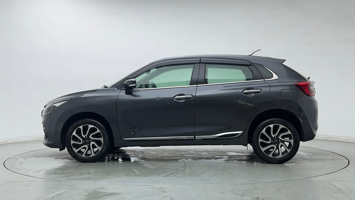 Used 2023 Maruti Suzuki Baleno Alpha MT Petrol Manual exterior LEFT SIDE VIEW