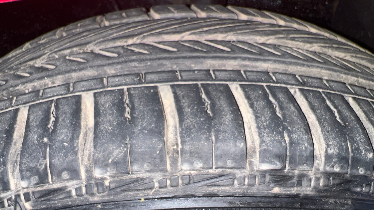 Used 2021 Hyundai Grand i10 Nios Sportz 1.2 Kappa VTVT Petrol Manual tyres RIGHT FRONT TYRE TREAD VIEW