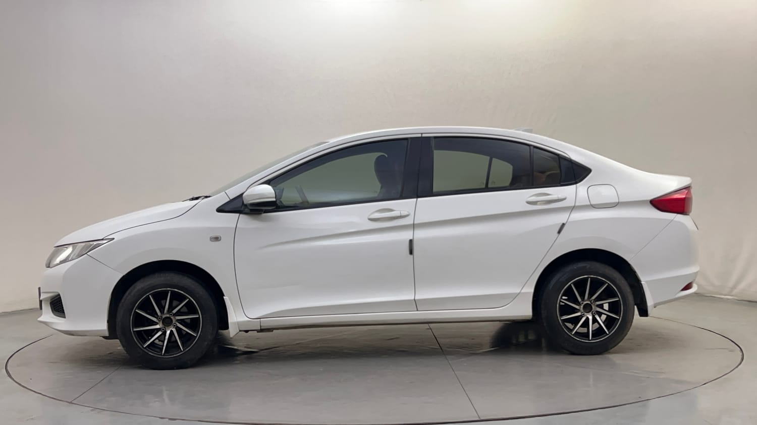 Used 2015 Honda City SV CVT Petrol Automatic exterior LEFT SIDE VIEW