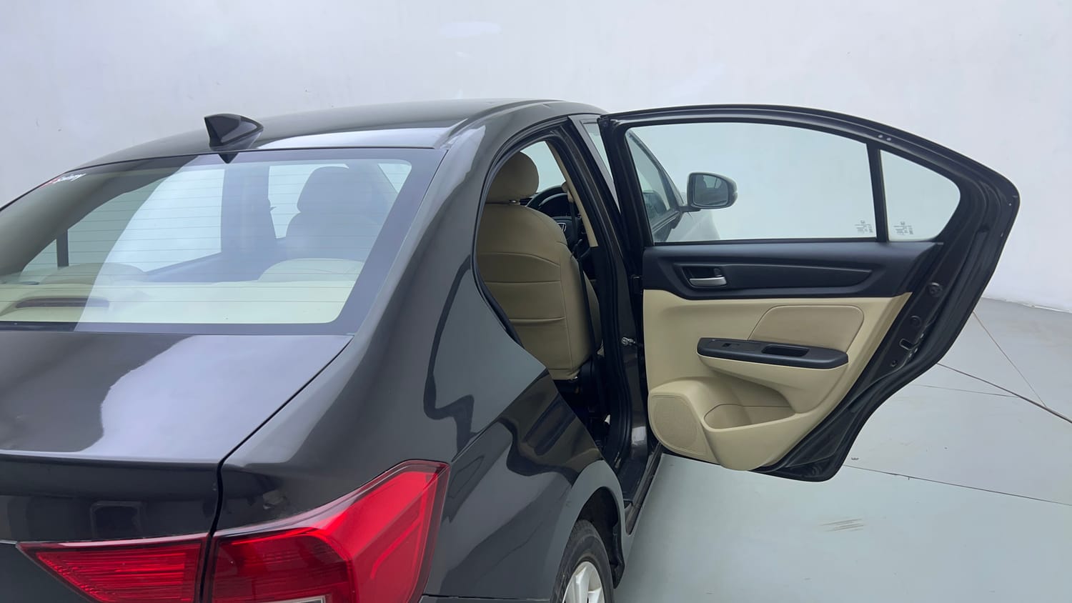 Used 2018 Honda Amaze 1.2 V CVT Petrol Petrol Automatic interior RIGHT REAR DOOR OPEN VIEW