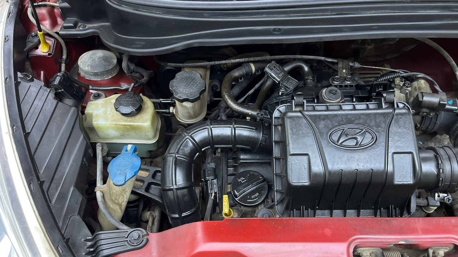 Used 2014 Hyundai Eon Magna Petrol Manual engine ENGINE RIGHT SIDE VIEW