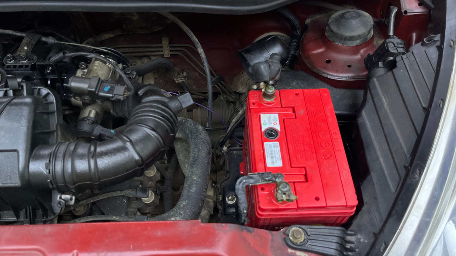 Used 2014 Hyundai Eon Magna Petrol Manual engine ENGINE LEFT SIDE VIEW
