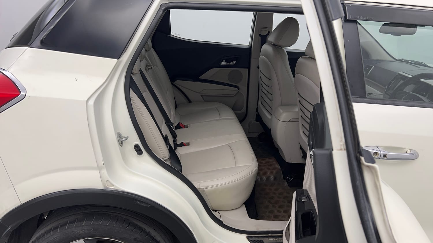 Used 2019 Mahindra XUV 300 1.5 W8 (O) Diesel Manual interior RIGHT SIDE REAR DOOR CABIN VIEW
