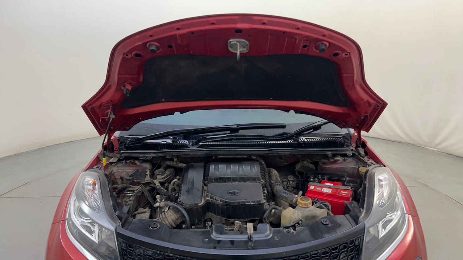 Used 2017 Tata Nexon XZ Plus Diesel Dual Tone Diesel Manual engine ENGINE & BONNET OPEN FRONT VIEW