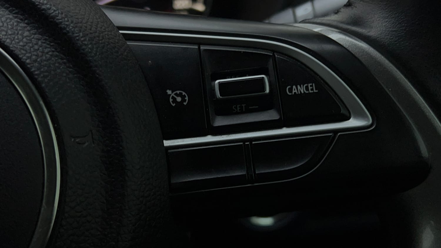 Used 2023 Maruti Suzuki Baleno Alpha MT Petrol Manual top_features Cruise control