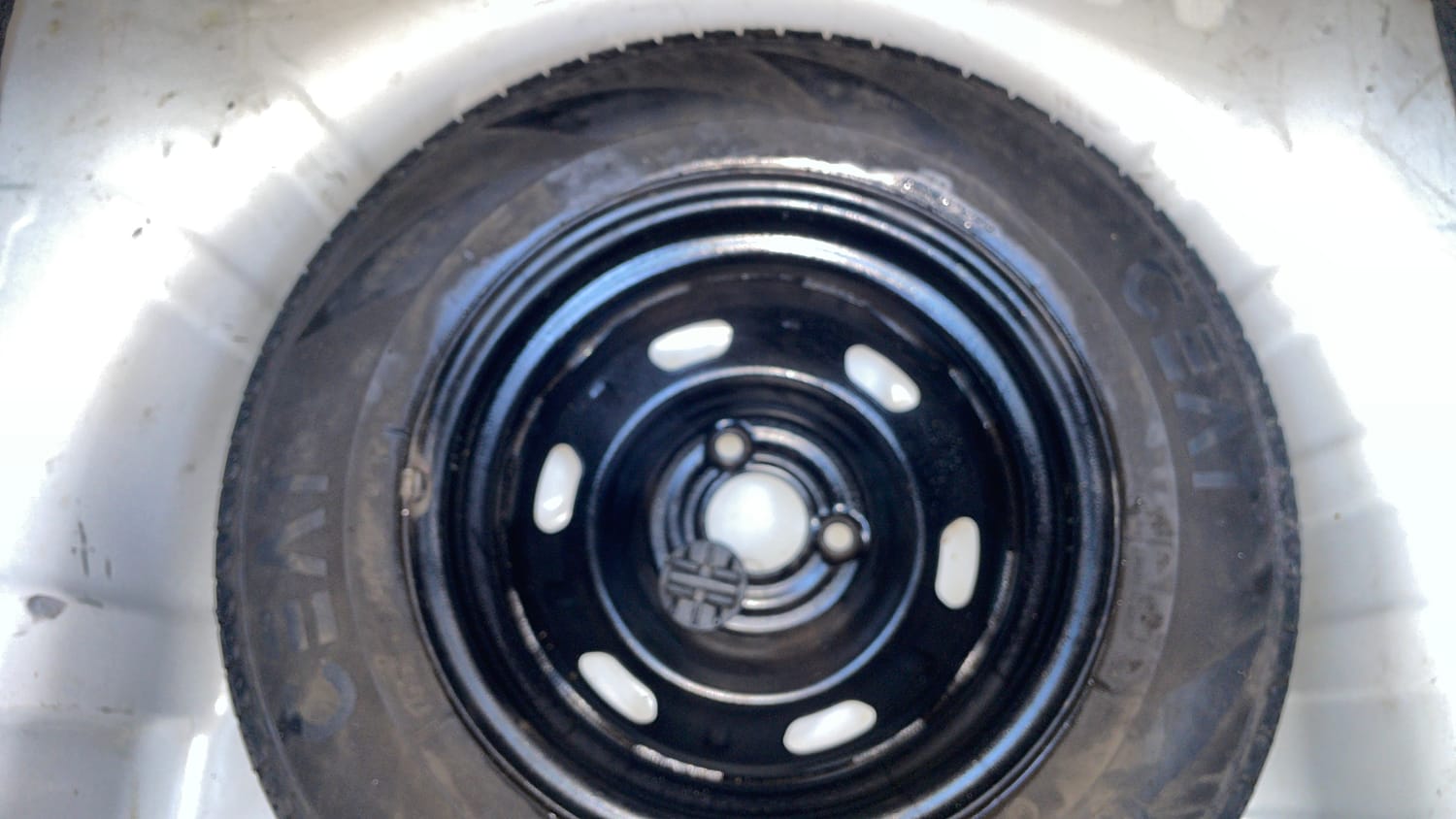 Used 2016 Datsun Redi-GO S Petrol Manual tyres SPARE TYRE VIEW