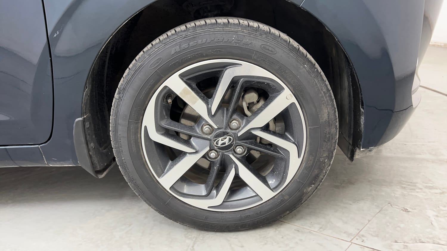 Used 2022 Hyundai Grand i10 Nios Asta AMT 1.2 Kappa VTVT Petrol Automatic tyres RIGHT FRONT TYRE RIM VIEW