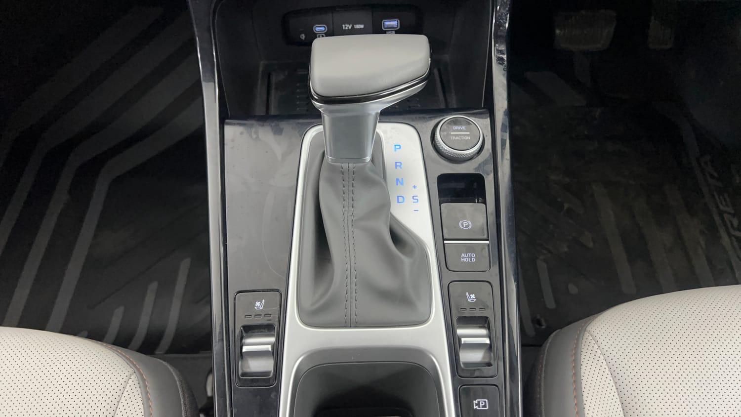 Used 2024 Hyundai Creta 1.5 MPi Petrol IVT SX(O) Petrol Automatic interior GEAR  KNOB VIEW