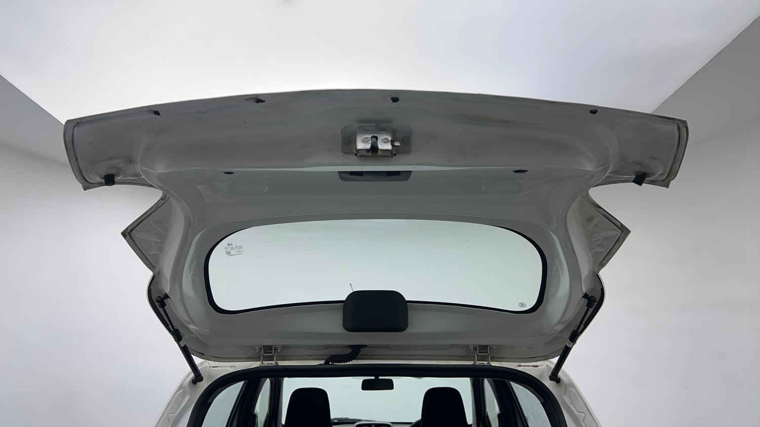 Used 2016 Renault Kwid RXT Petrol Manual interior DICKY DOOR OPEN VIEW