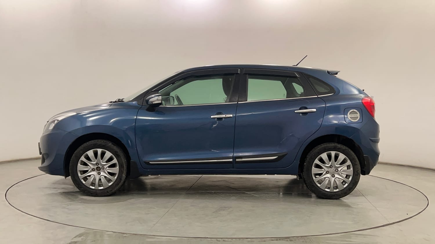 Used 2017 Maruti Suzuki Baleno Alpha 1.2 Petrol Manual exterior LEFT SIDE VIEW